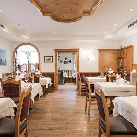 Lärchenhof Hotel 3*